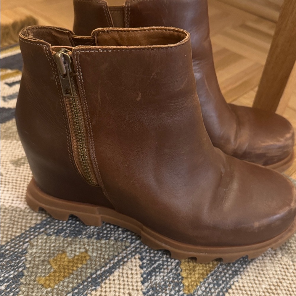 Sorel Women's Rich Brown Ankle Booties - Picture 3 of 4